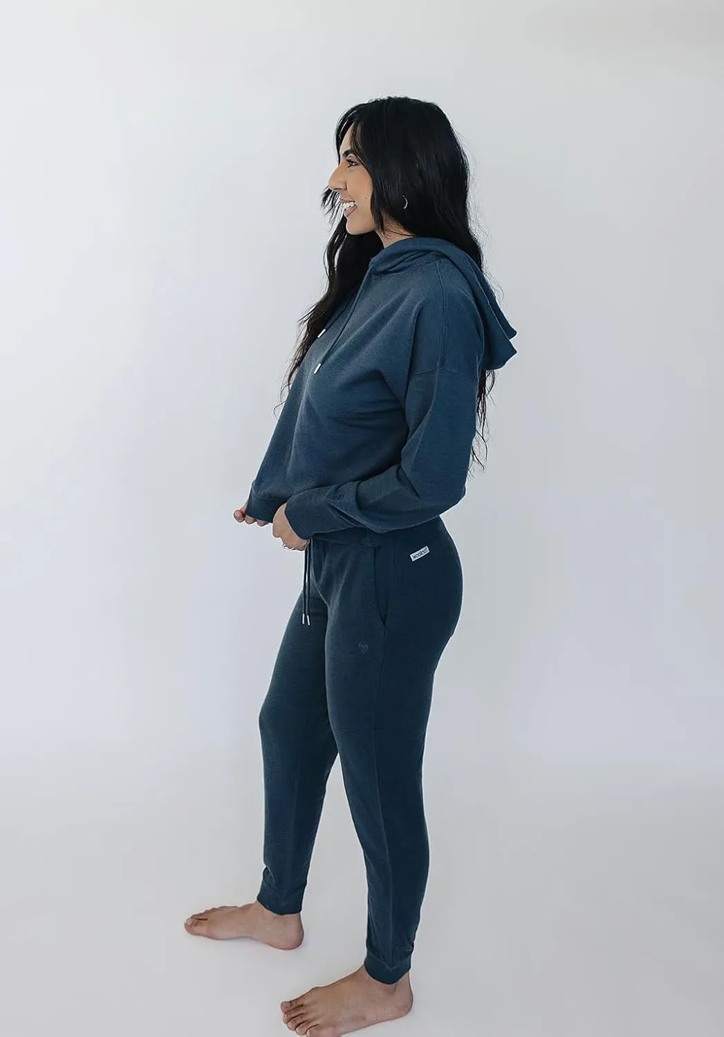 Woolino Merino Wool Hoodies for Women, Year Round Women's Pullover Hooded Sweatshirt for Hiking, Running, Traveling