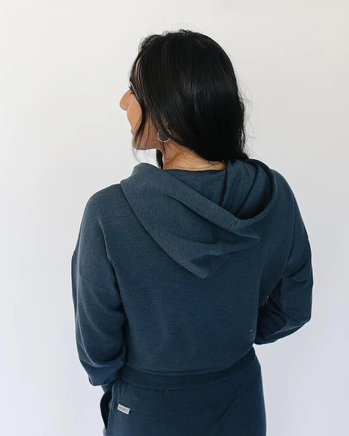 Woolino Merino Wool Hoodies for Women, Year Round Women's Pullover Hooded Sweatshirt for Hiking, Running, Traveling